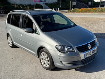 Volkswagen - Touran