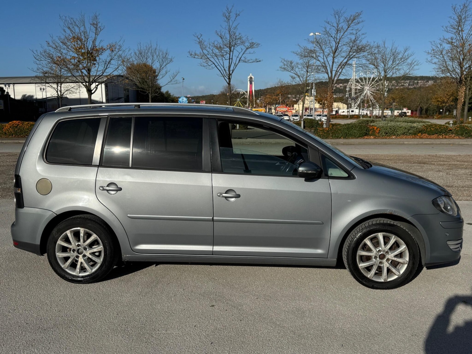 Used Volkswagen Touran 2010 for sale - 76408444: Photo 3