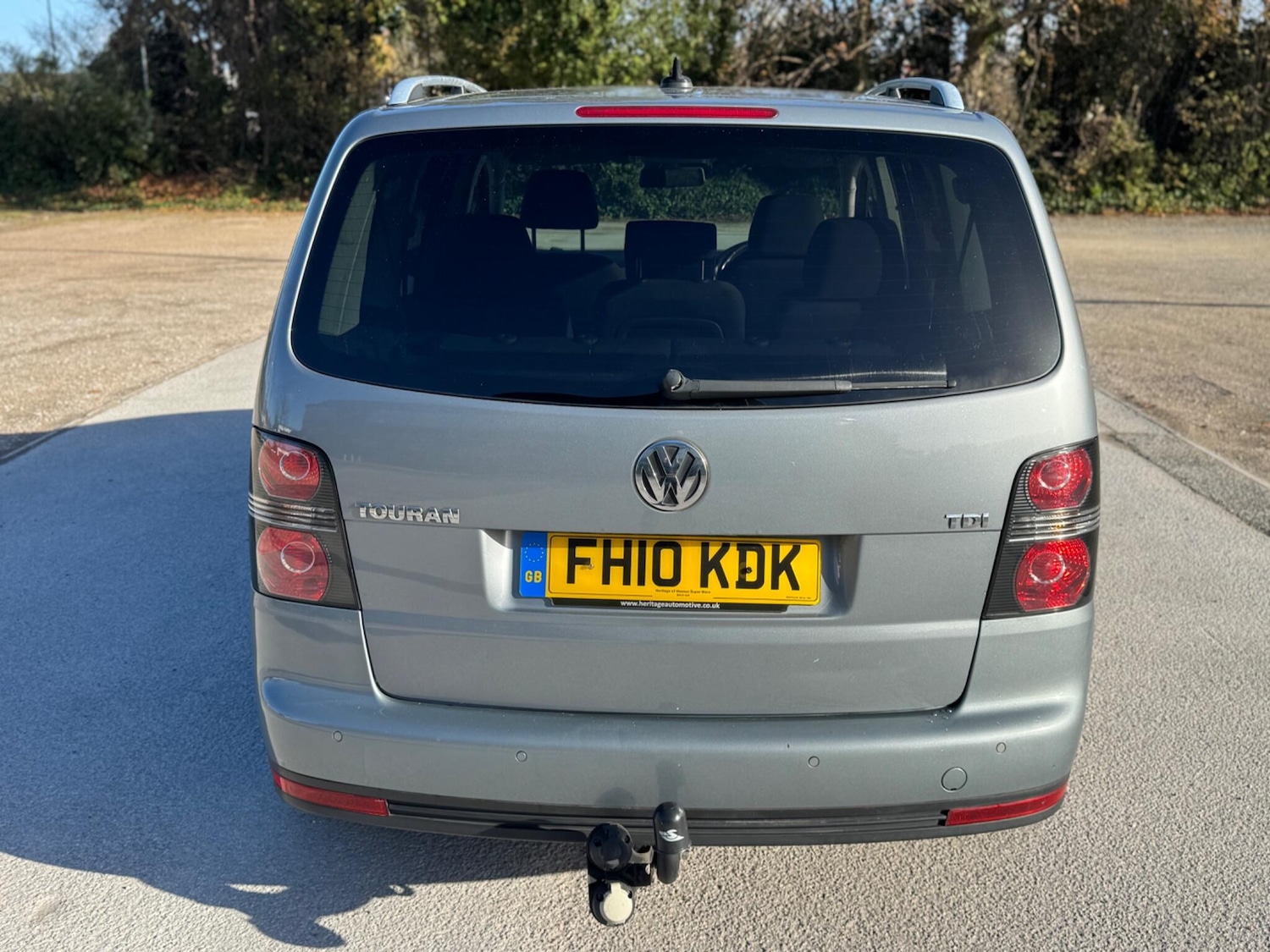 Used Volkswagen Touran 2010 for sale - 76408444: Photo 5