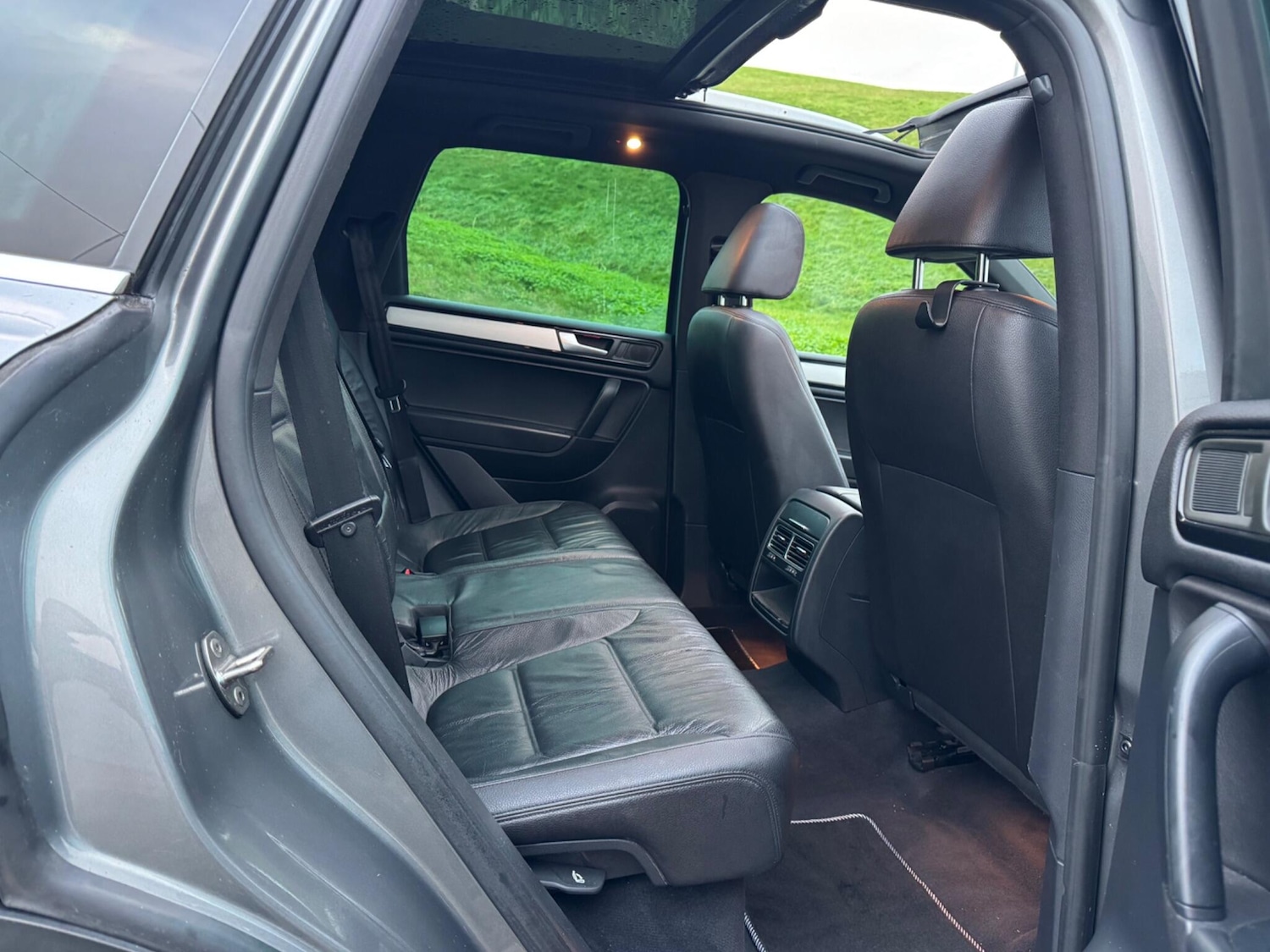 Used Volkswagen Touareg 2013 for sale - 77020828: Photo 11