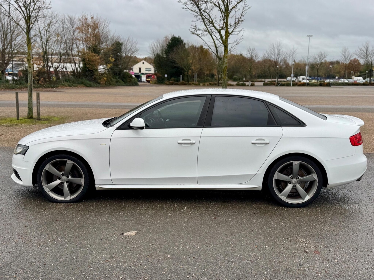 Used Audi A4 2011 for sale - 76549154: Photo 7