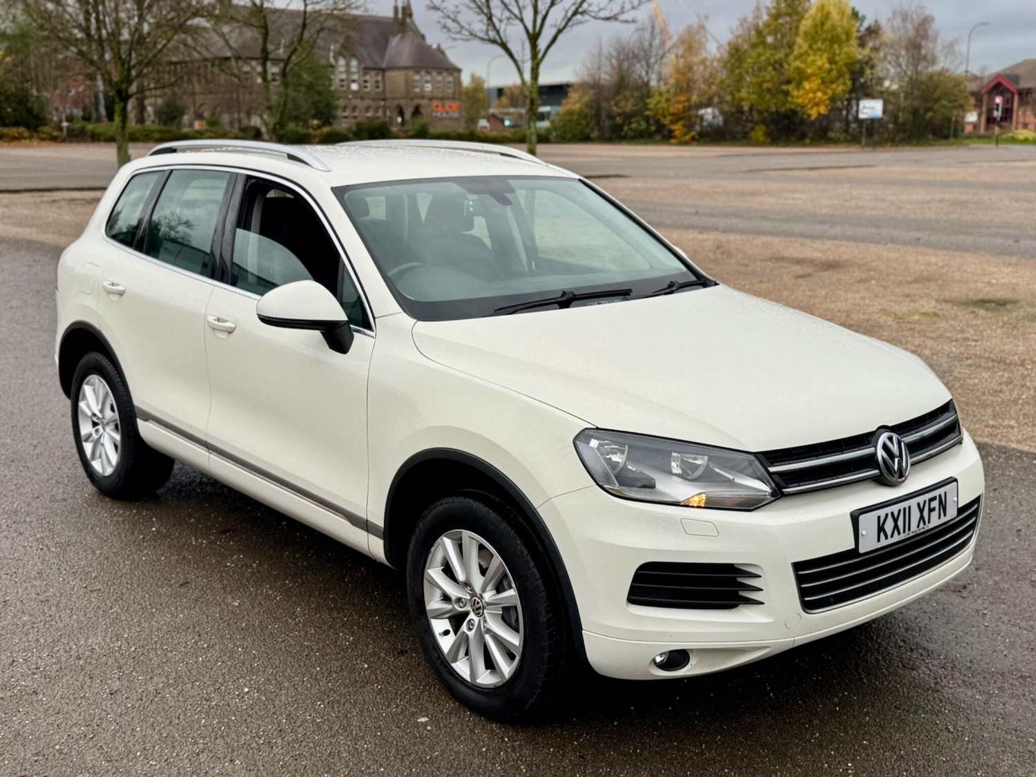 Used Volkswagen Touareg 2011 for sale - 76549312: Photo 1