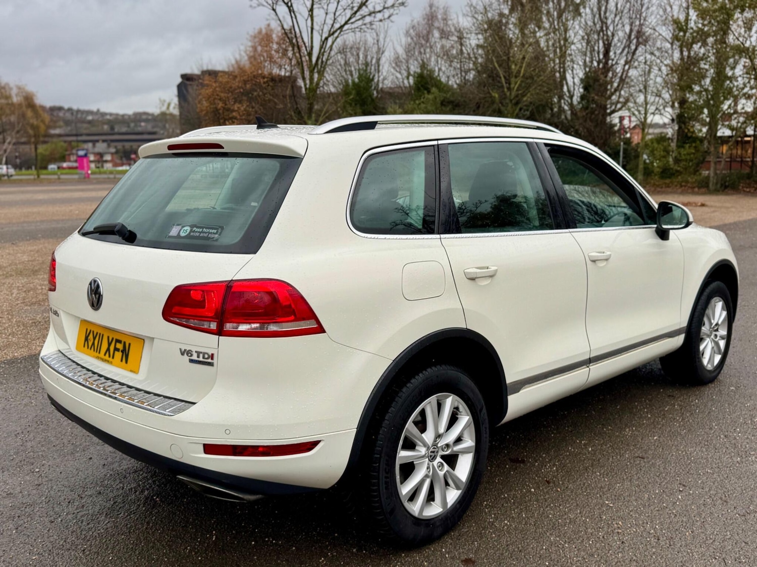 Used Volkswagen Touareg 2011 for sale - 76549312: Photo 4