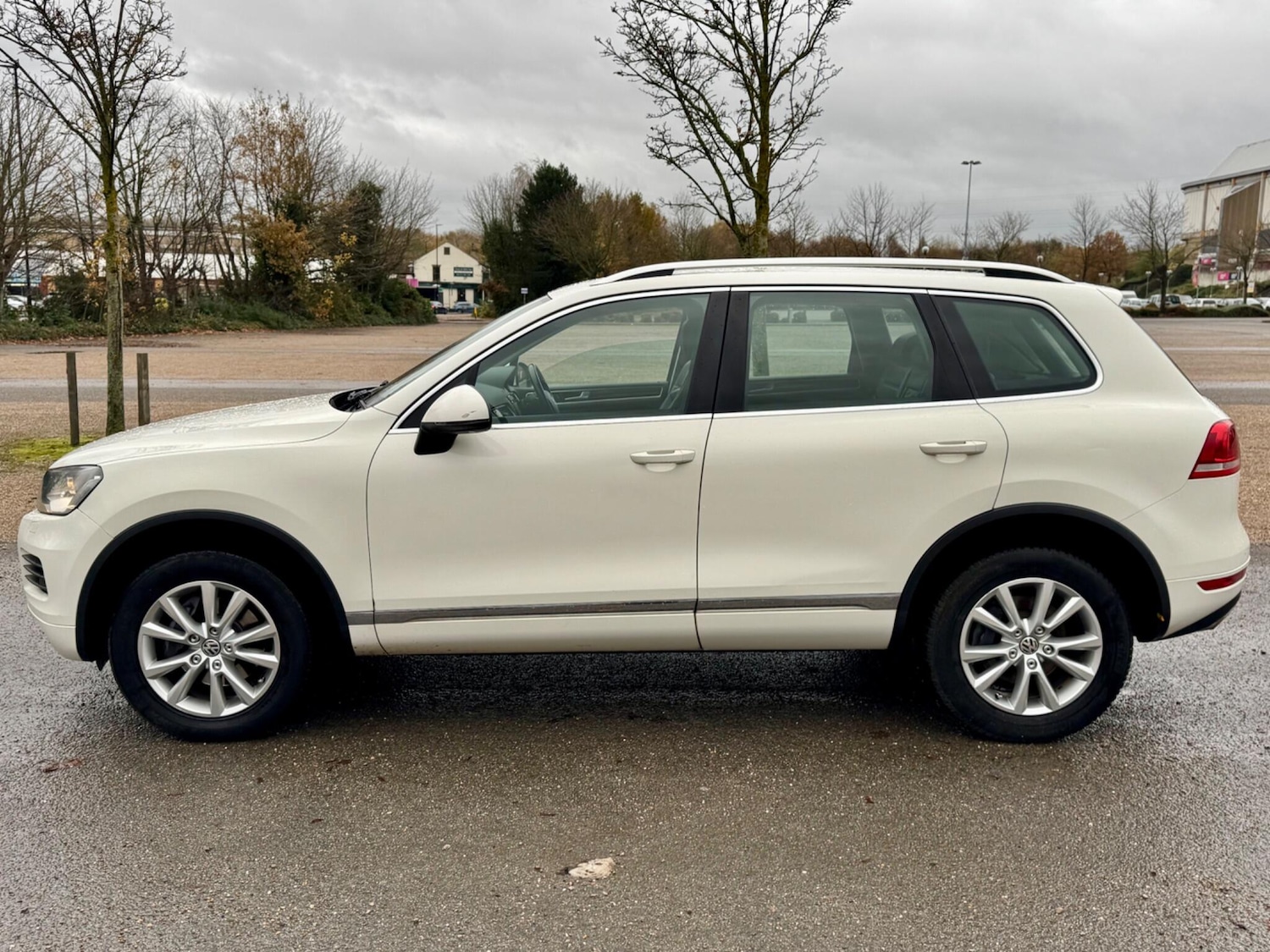 Used Volkswagen Touareg 2011 for sale - 76549312: Photo 8