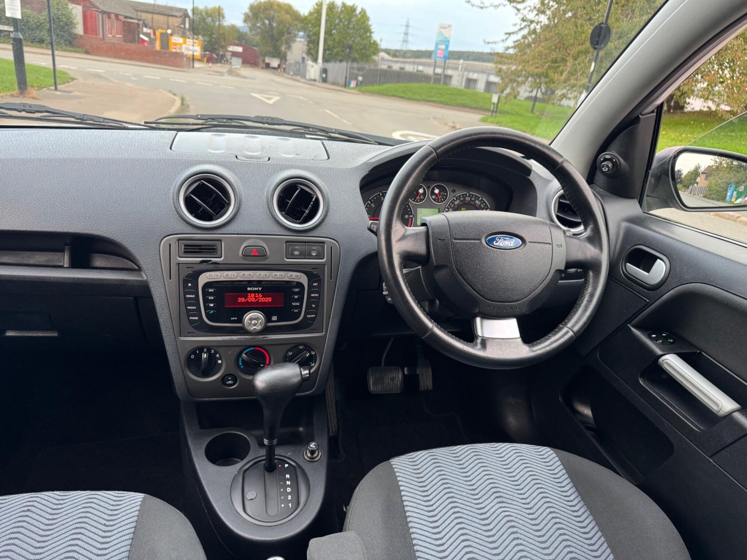 Used Ford Fusion 2008 for sale - 76121875: Photo 2