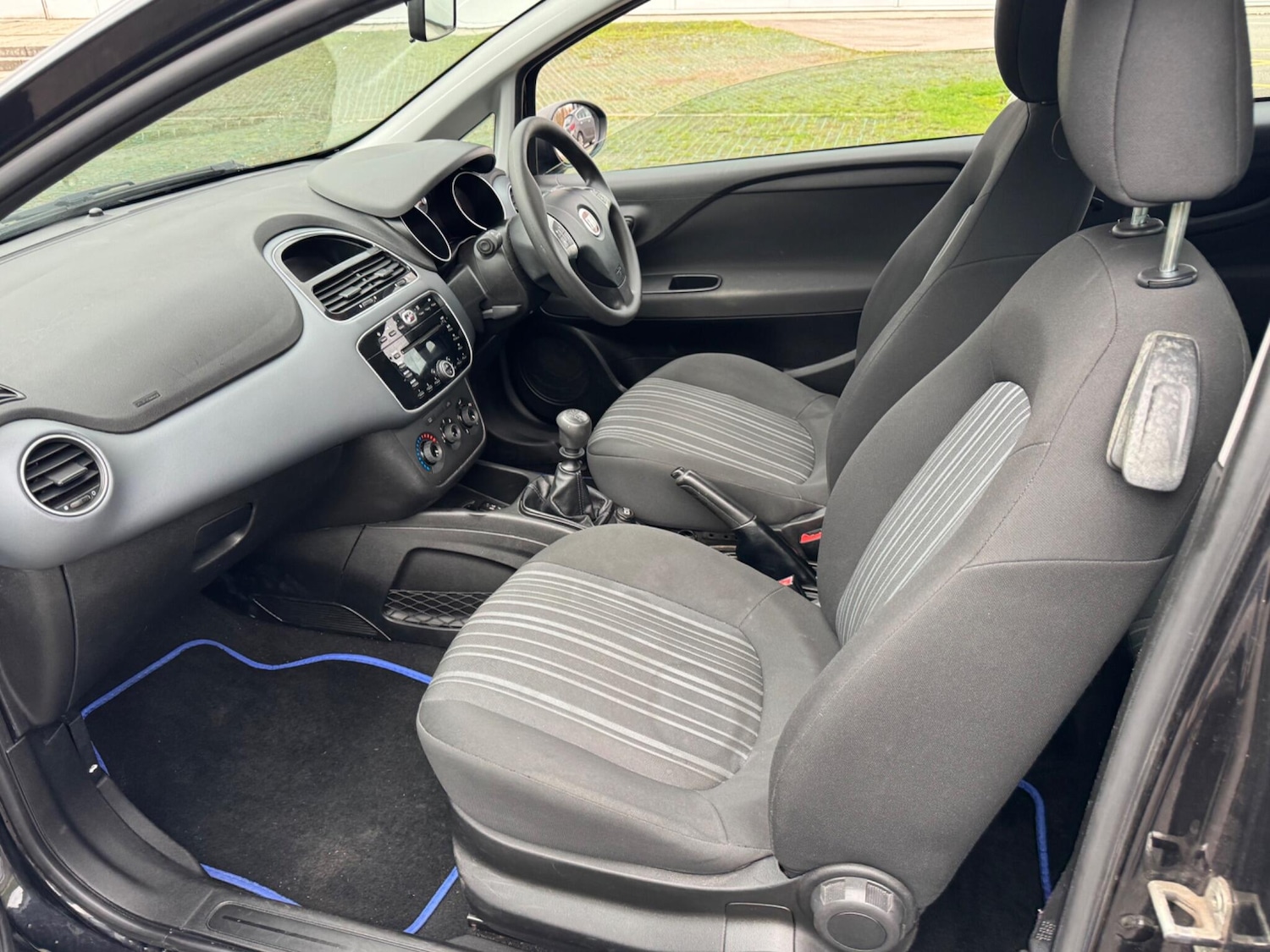 Used Fiat Punto Evo 2011 for sale - 76550980: Photo 10