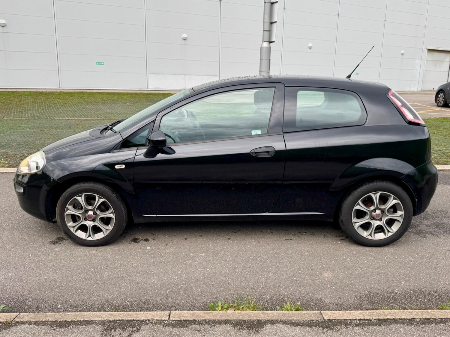 Used Fiat Punto Evo 2011 for sale - 76550980: Photo 7