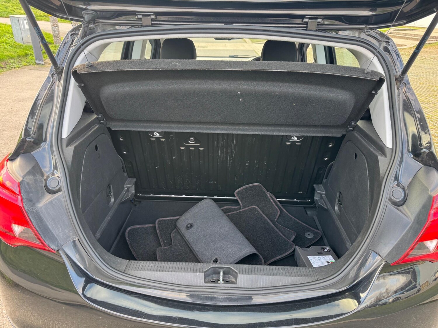 Used Vauxhall Corsa 2017 for sale - 76942526: Photo 13