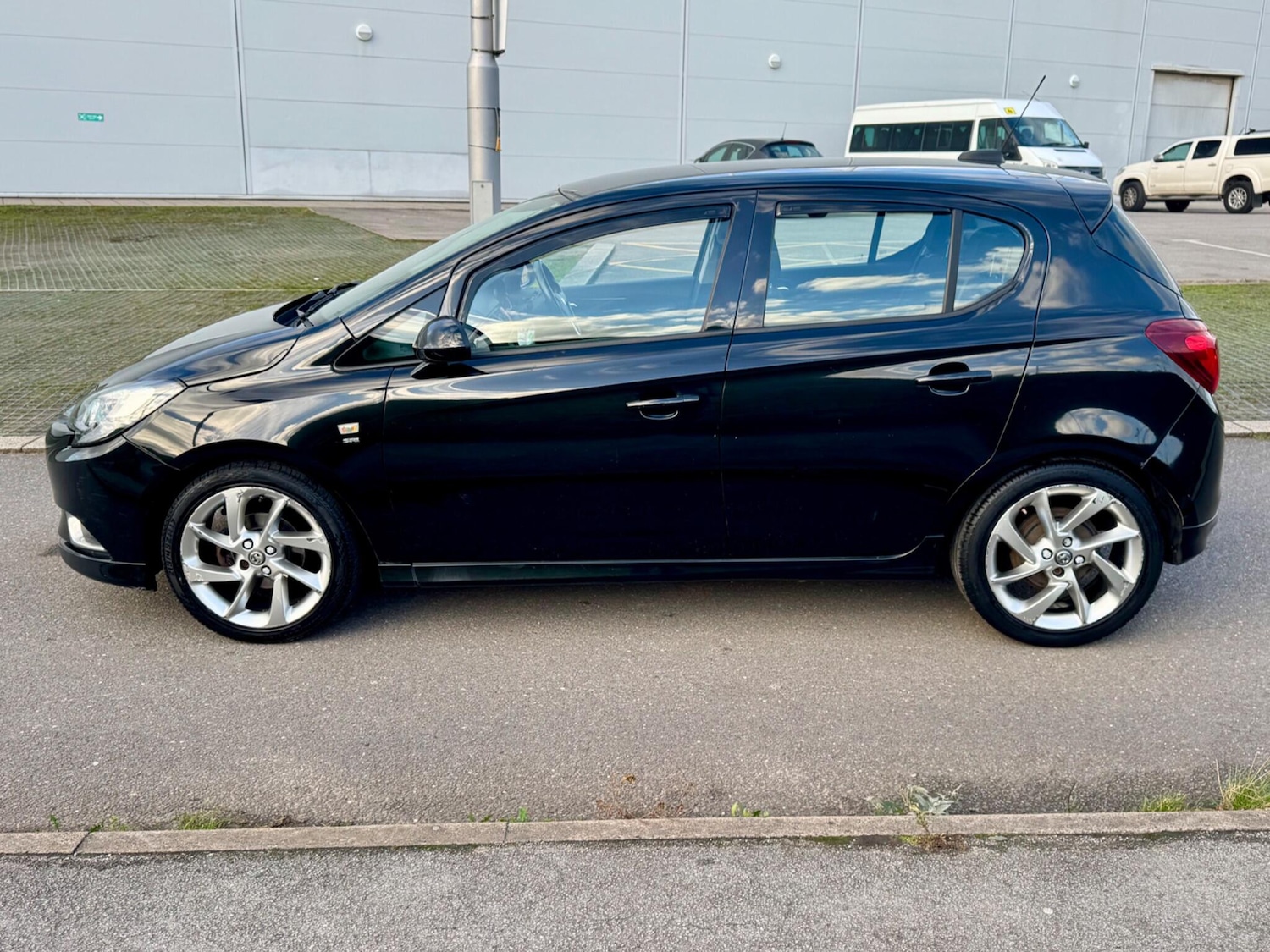 Used Vauxhall Corsa 2017 for sale - 76942526: Photo 8