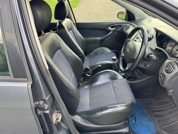 Used Ford Focus 2003 for sale - 76059383: Photo