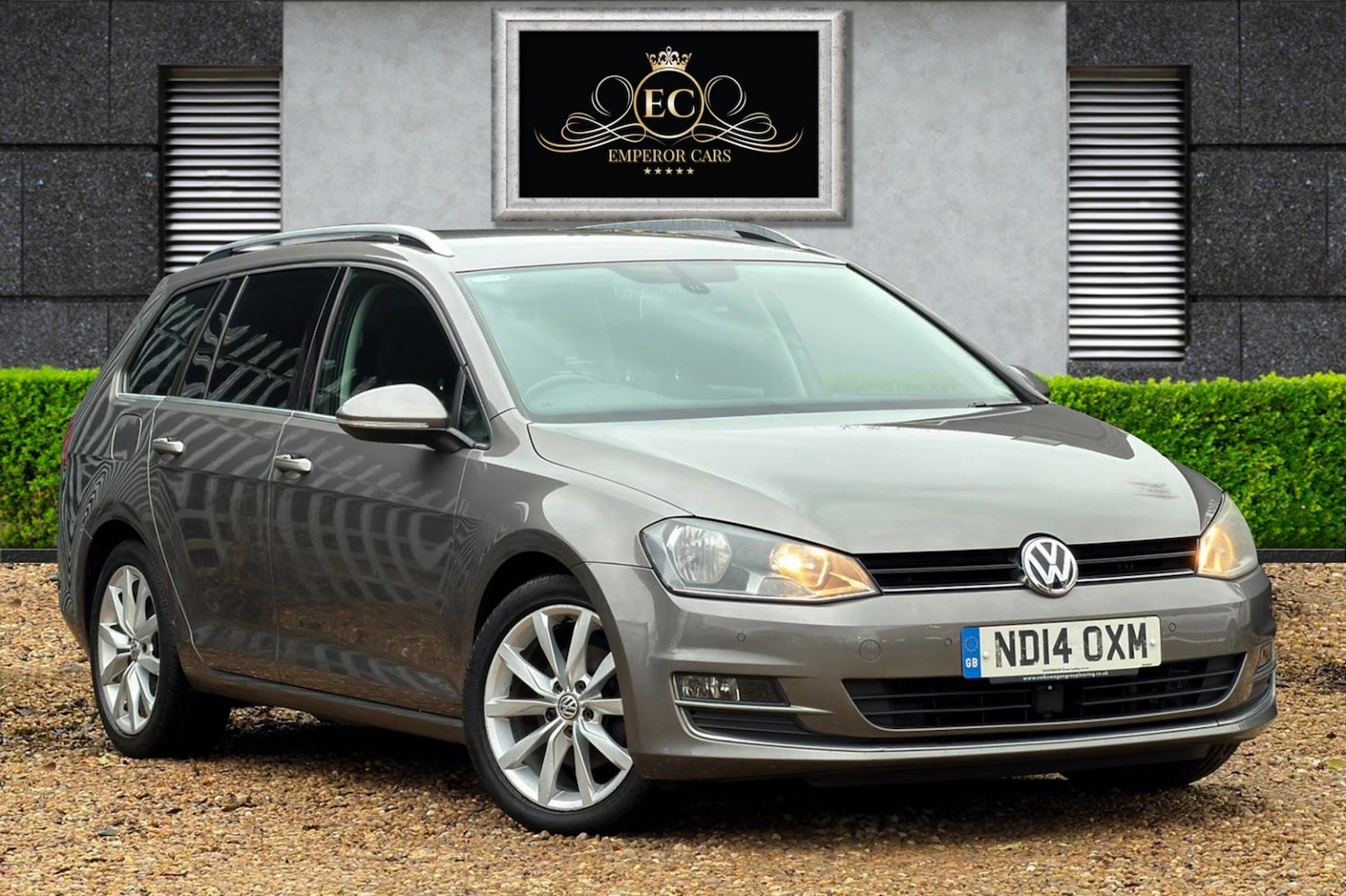 Used Volkswagen Golf 2014 for sale - 76643377: Photo 1