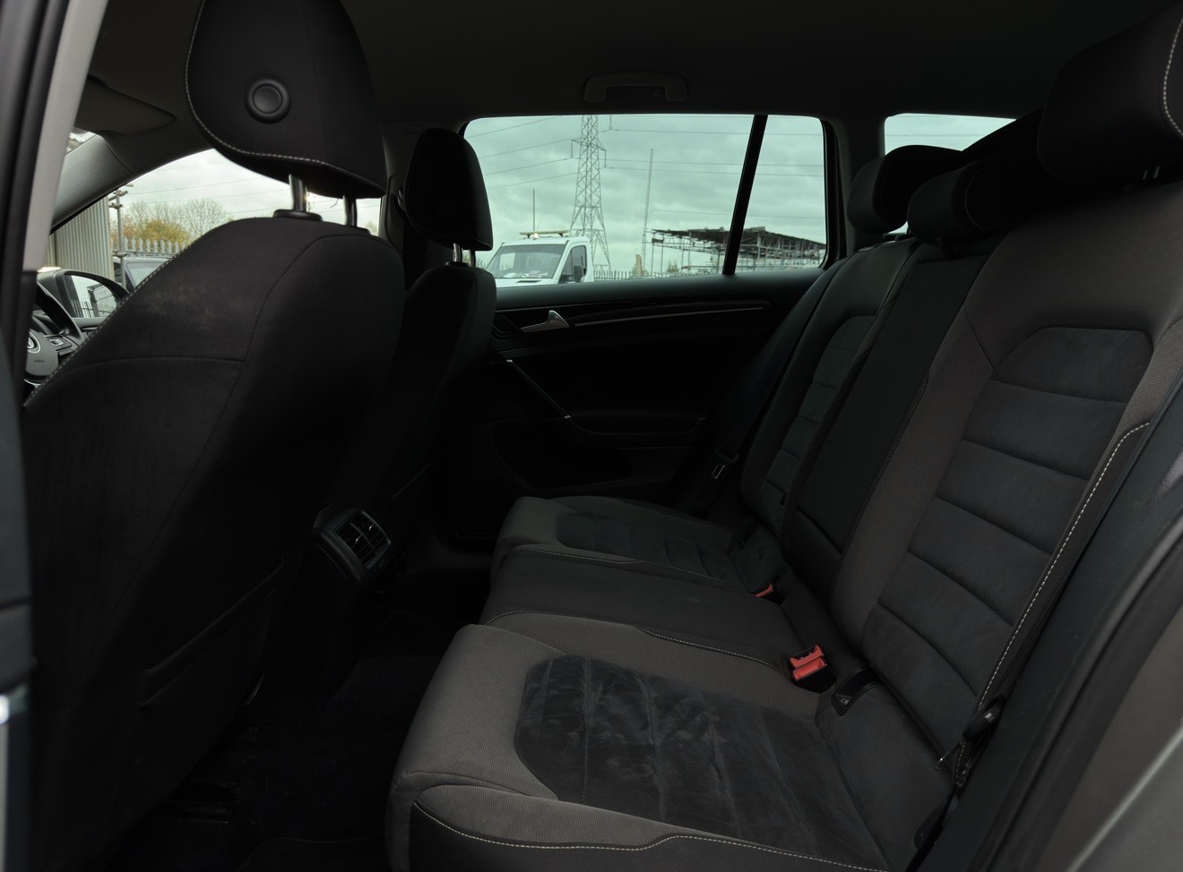 Used Volkswagen Golf 2014 for sale - 76643377: Photo 17