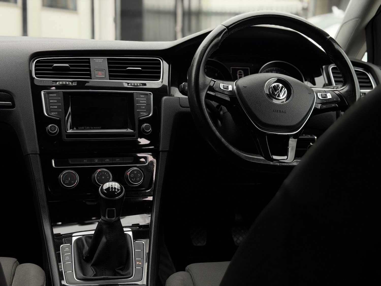 Used Volkswagen Golf 2014 for sale - 76643377: Photo 51