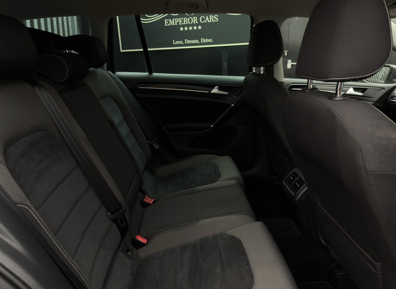 Used Volkswagen Golf 2014 for sale - 76643377: Photo 6