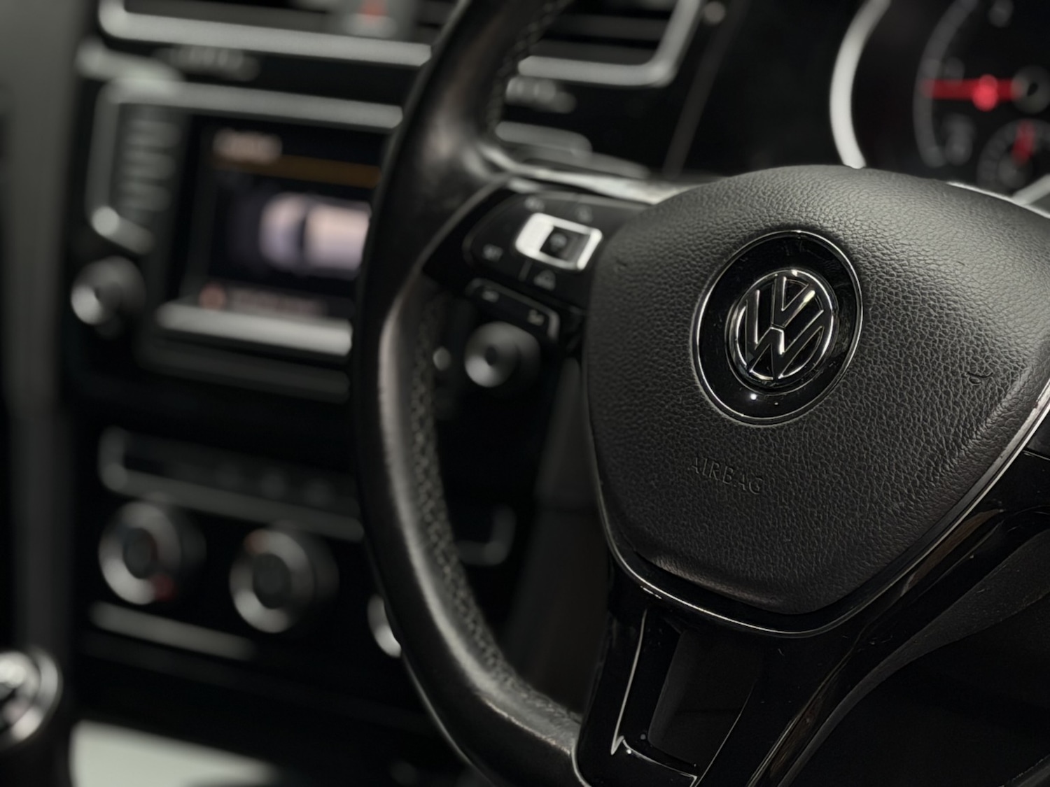 Used Volkswagen Golf 2014 for sale - 76643377: Photo 60