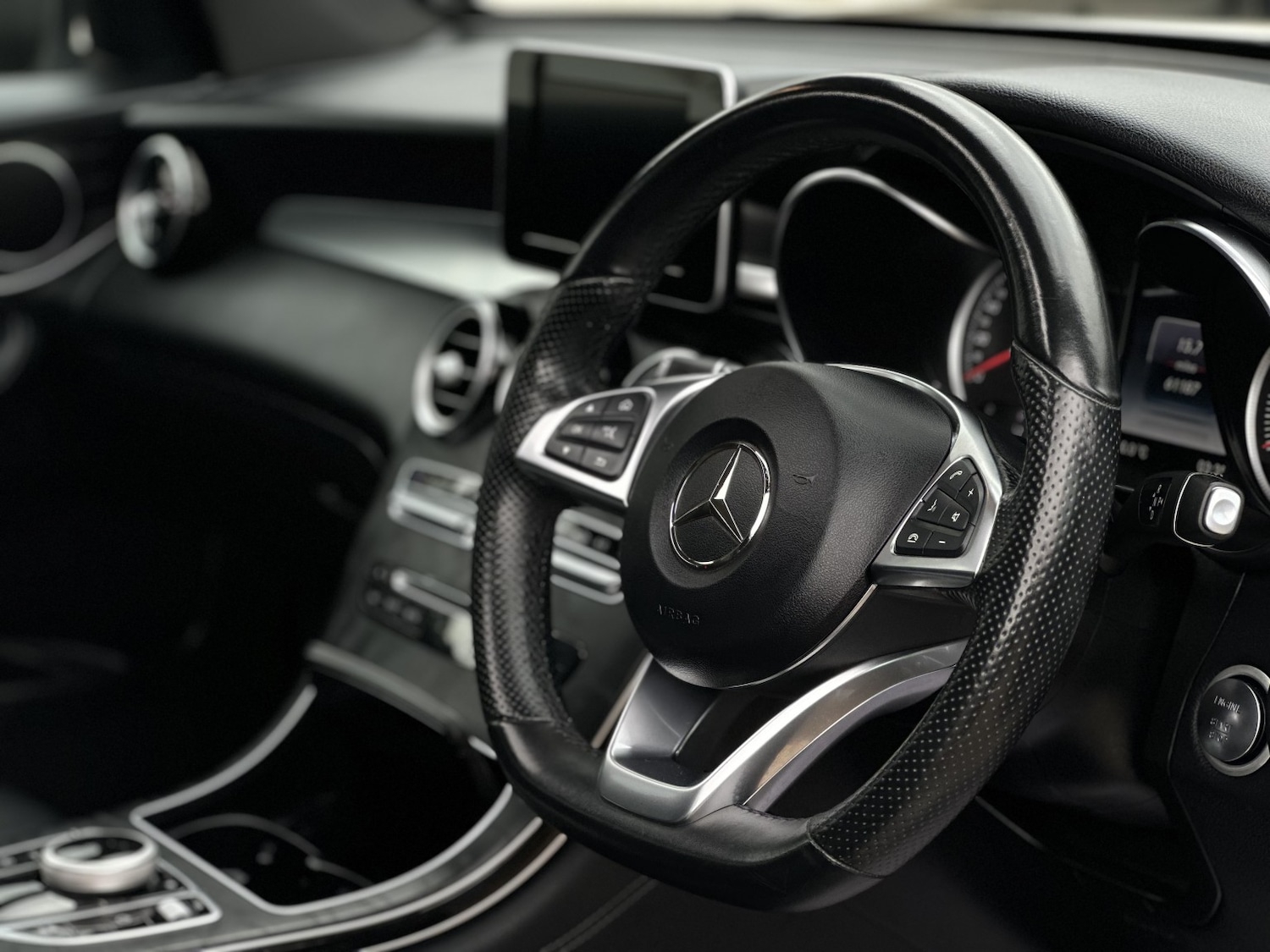 Used Mercedes-Benz GLC 2018 for sale - 76649851: Photo 20