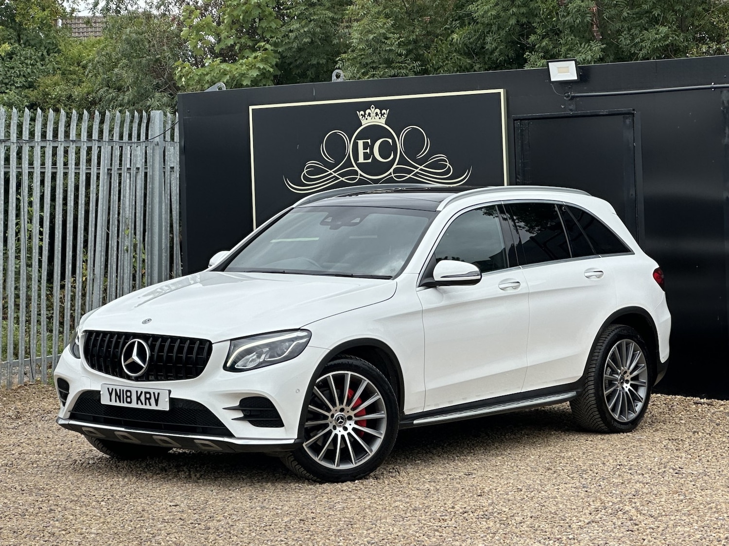 Used Mercedes-Benz GLC 2018 for sale - 76649851: Photo 3