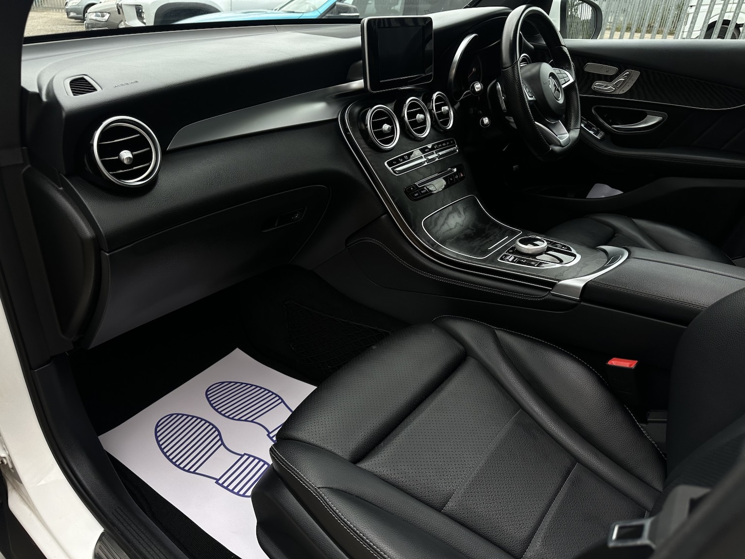 Used Mercedes-Benz GLC 2018 for sale - 76649851: Photo 60