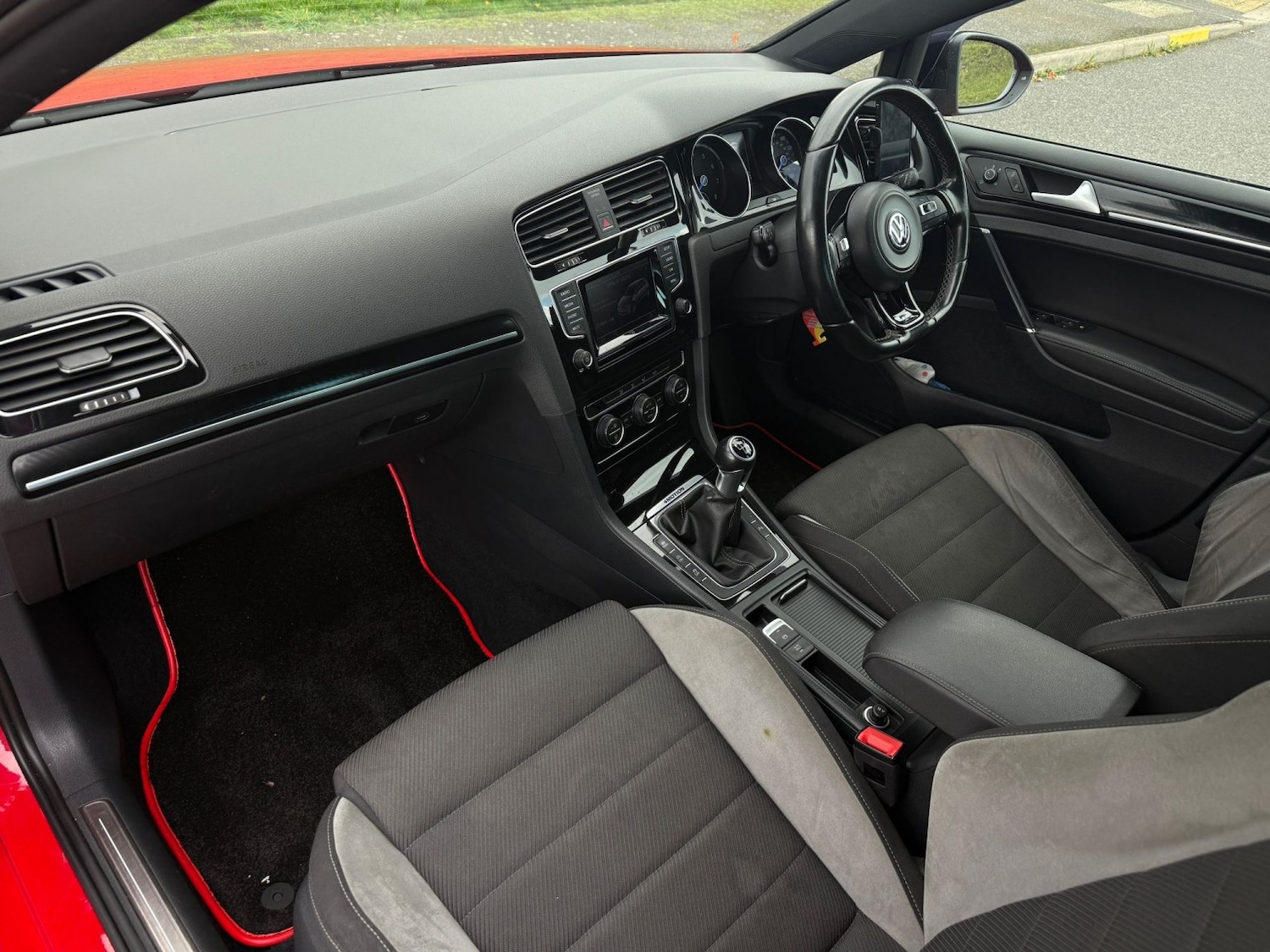 Used Volkswagen Golf 2015 for sale - 76643451: Photo 11