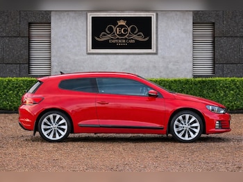 Used Volkswagen Scirocco 2015 for sale - 76877597: Photo