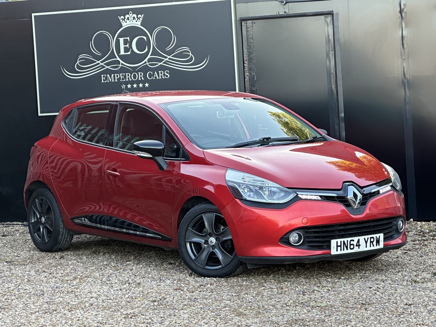 Used Renault Clio 2015 for sale - 76904672: Photo 14