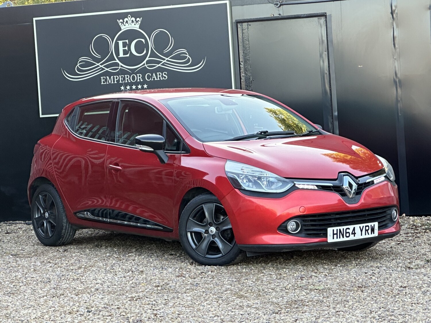 Used Renault Clio 2015 for sale - 76904672: Photo 17
