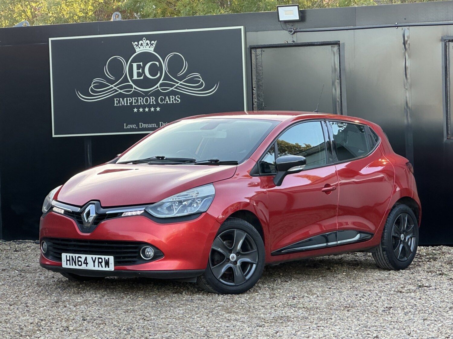 Used Renault Clio 2015 for sale - 76904672: Photo 38
