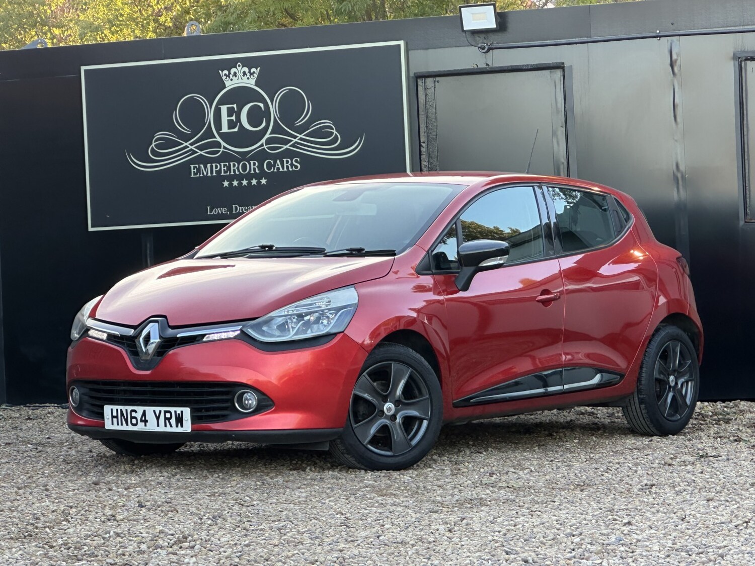 Used Renault Clio 2015 for sale - 76904672: Photo 41