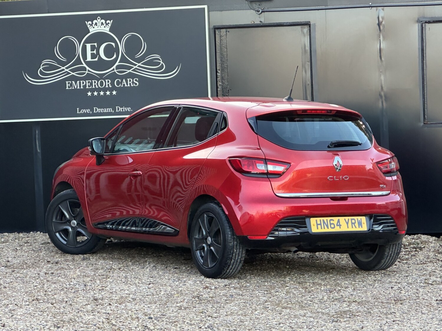 Used Renault Clio 2015 for sale - 76904672: Photo 50