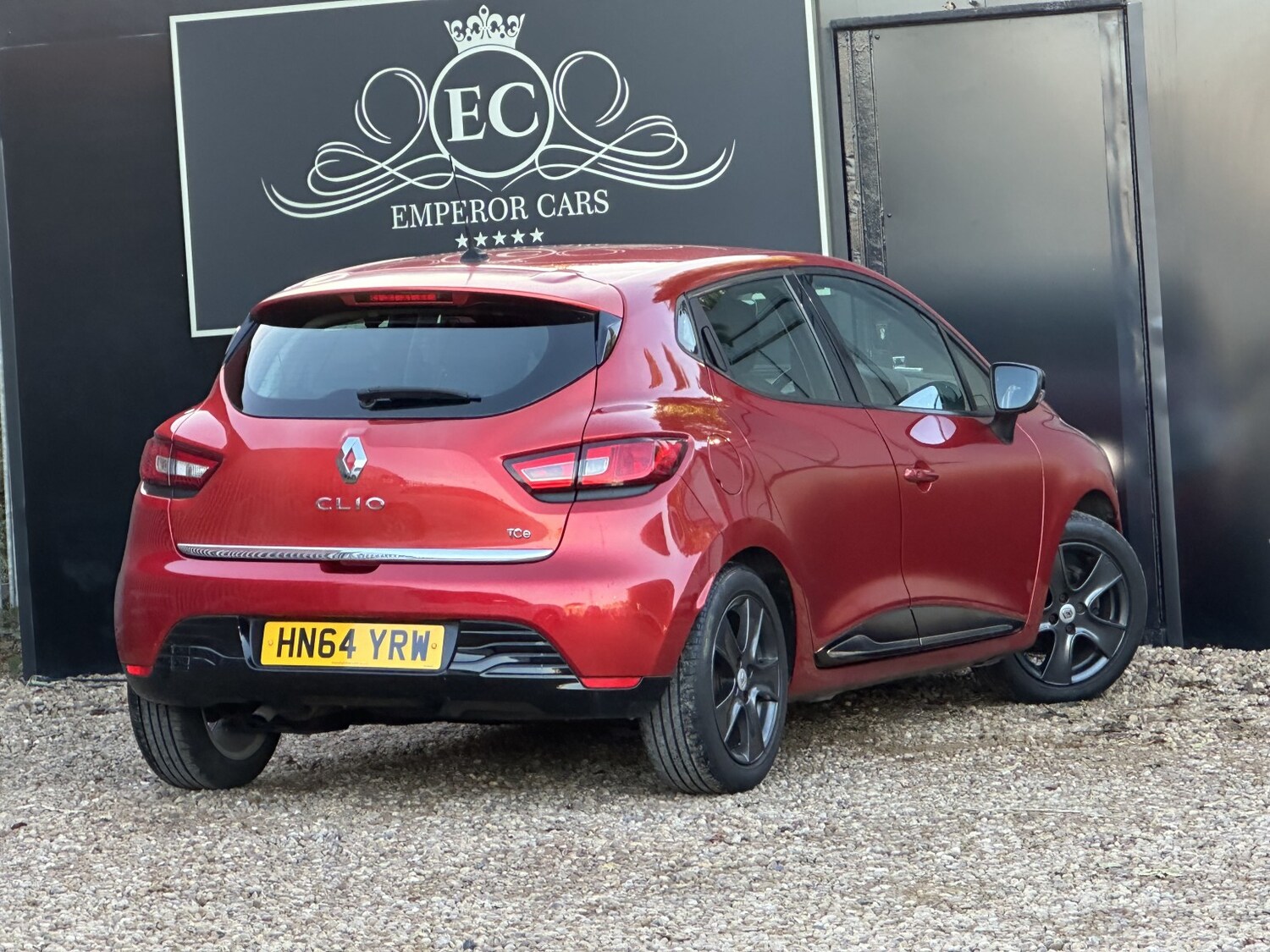 Used Renault Clio 2015 for sale - 76904672: Photo 56