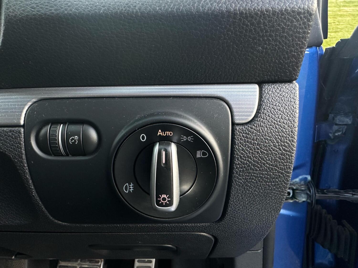 Used Volkswagen Scirocco 2012 for sale - 77516159: Photo 32