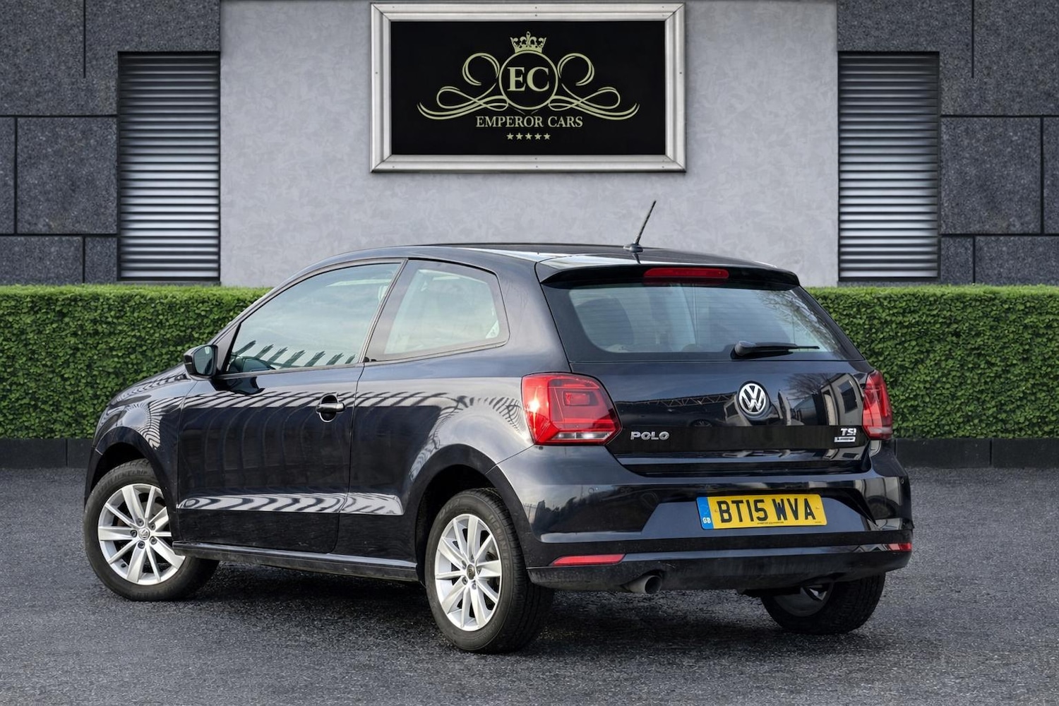 Used Volkswagen Polo 2015 for sale - 77528294: Photo 2