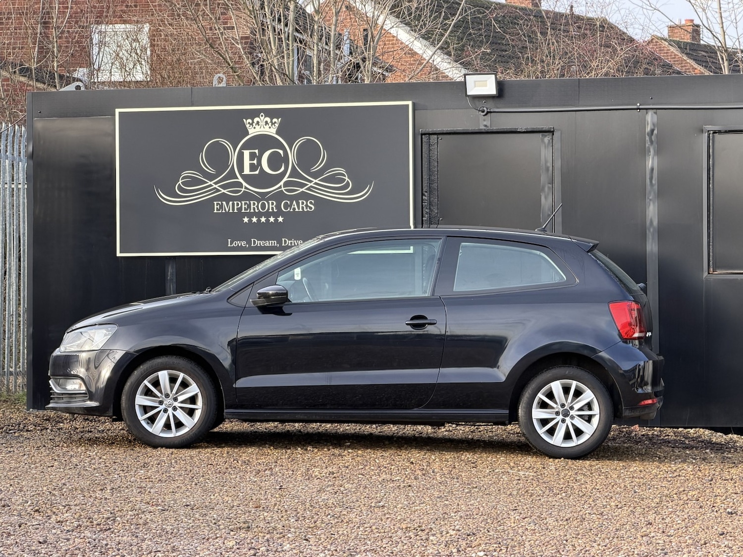 Used Volkswagen Polo 2015 for sale - 77528294: Photo 24