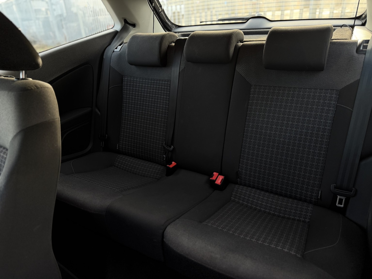 Used Volkswagen Polo 2015 for sale - 77528294: Photo 40