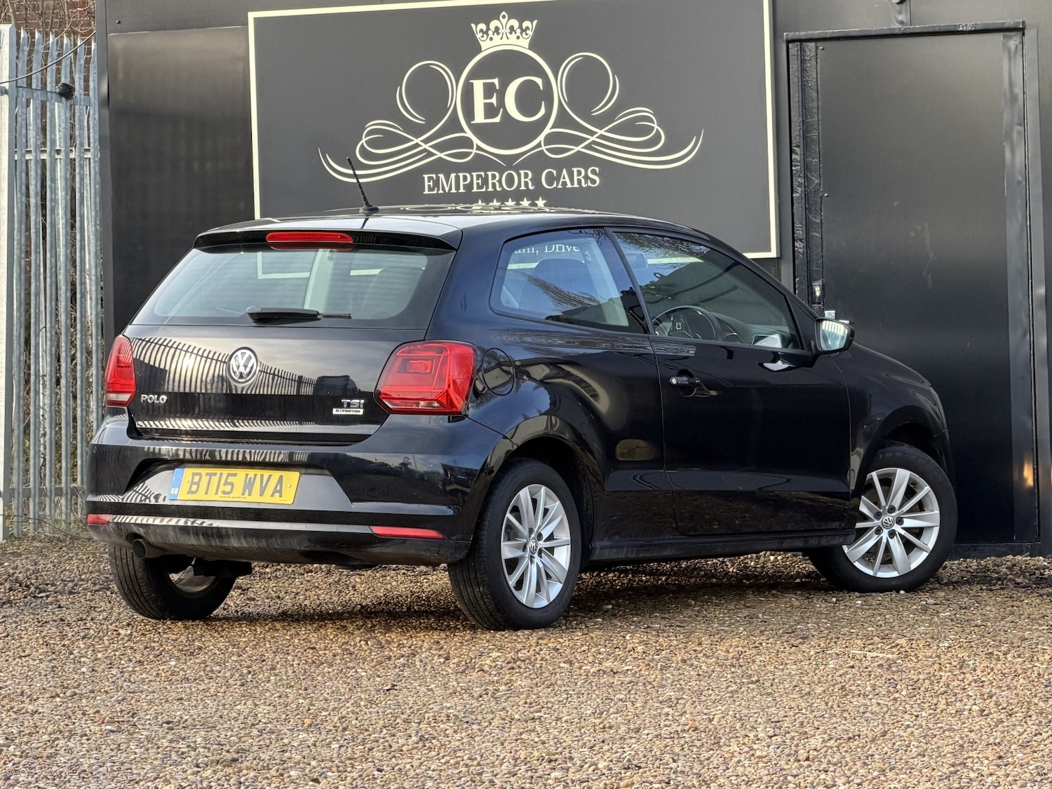 Used Volkswagen Polo 2015 for sale - 77528294: Photo 9