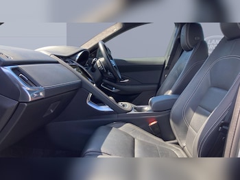 Used Jaguar E-Pace 2021 for sale - 75410304: Photo