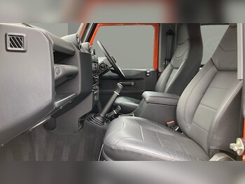 Used Land Rover Defender 2016 for sale - 76554153: Photo