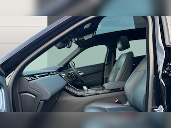 Used Land Rover Range Rover Velar 2024 for sale - 77945328: Photo