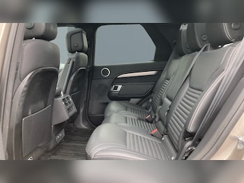 Used Land Rover Discovery 2022 for sale - 76265873: Photo