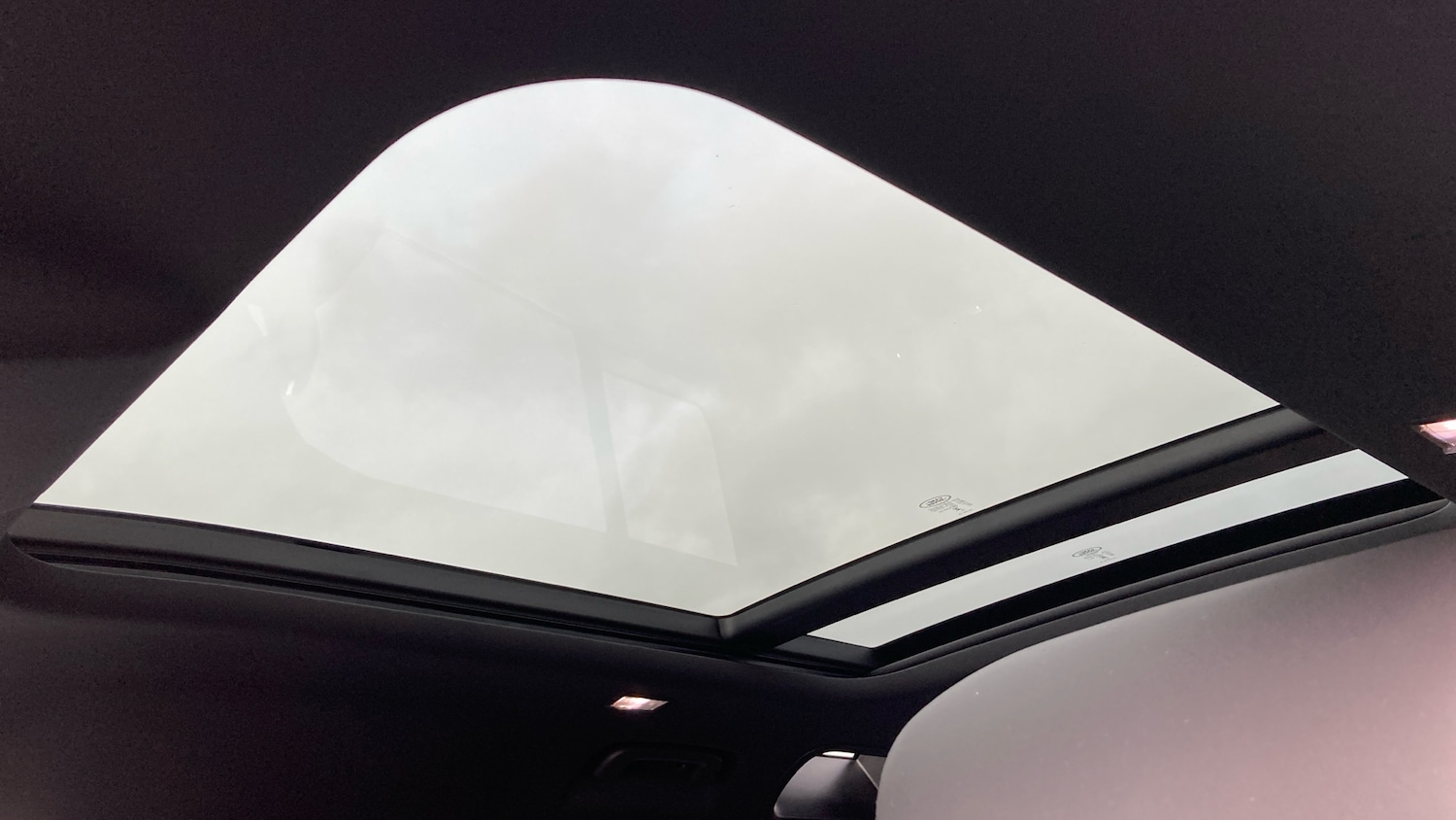 Used Land Rover Defender 2025 for sale - 76479479: Photo 21