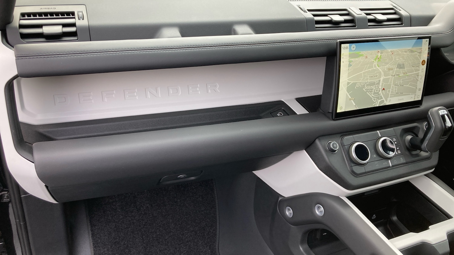 Used Land Rover Defender 2025 for sale - 76479479: Photo 26