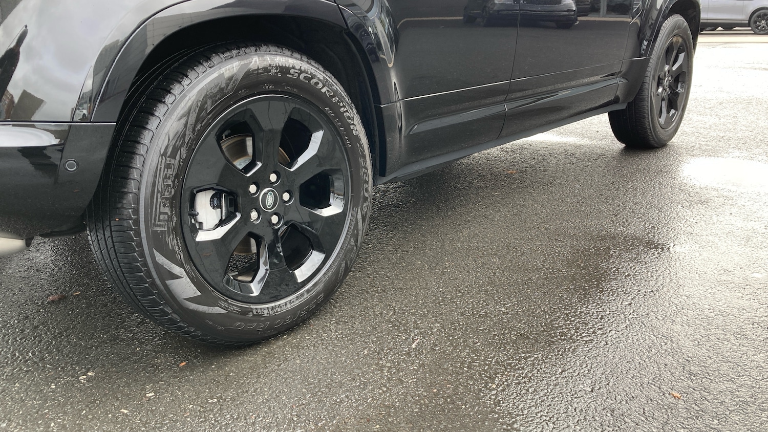 Used Land Rover Defender 2025 for sale - 76479479: Photo 36