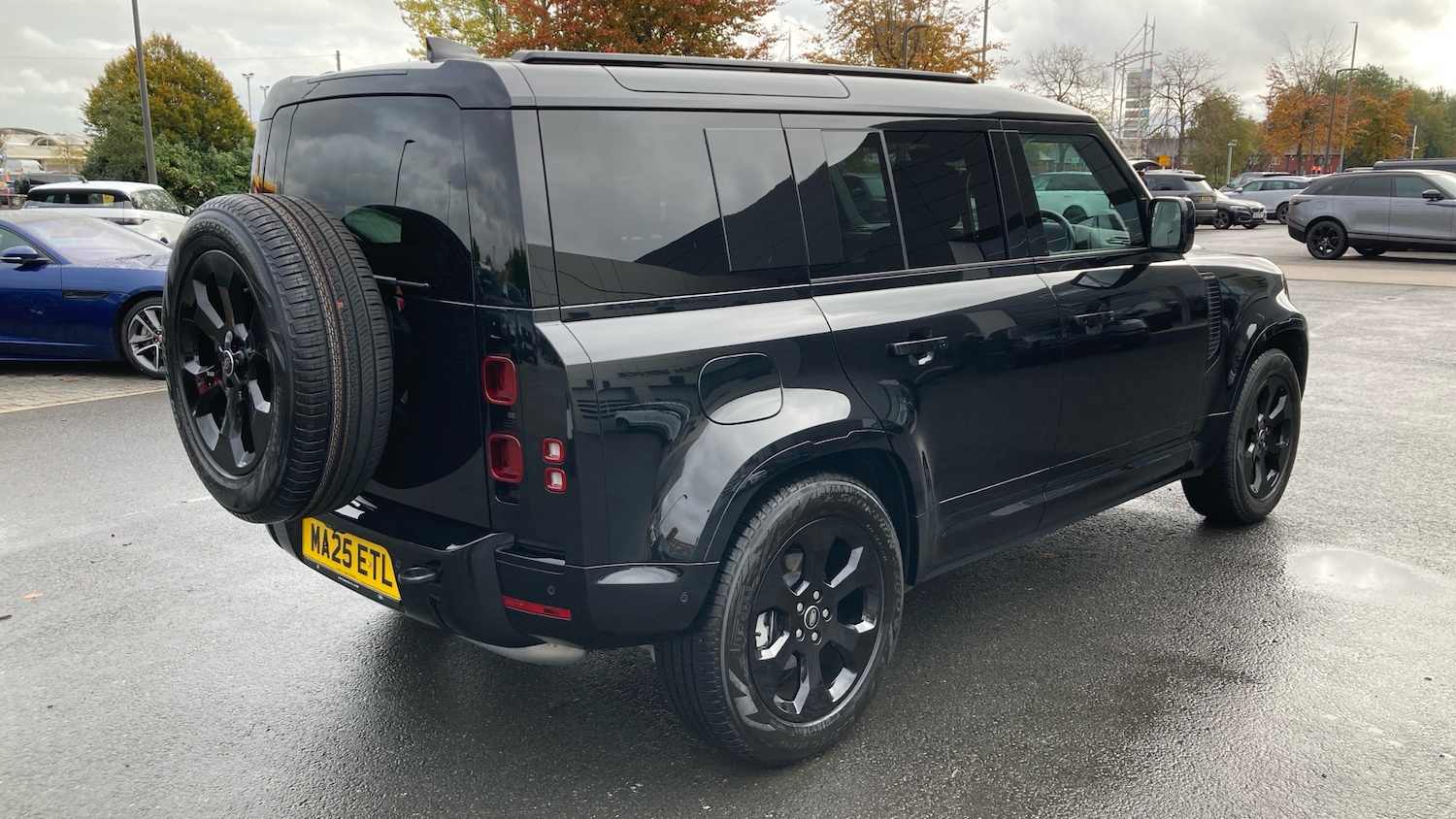 Used Land Rover Defender 2025 for sale - 76479479: Photo 38