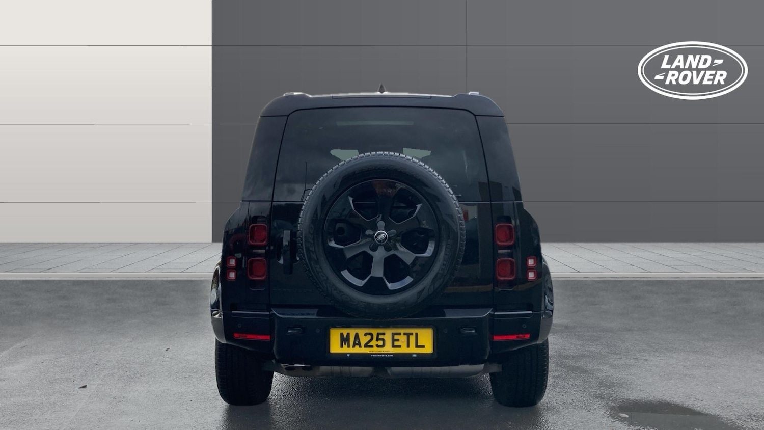 Used Land Rover Defender 2025 for sale - 76479479: Photo 6