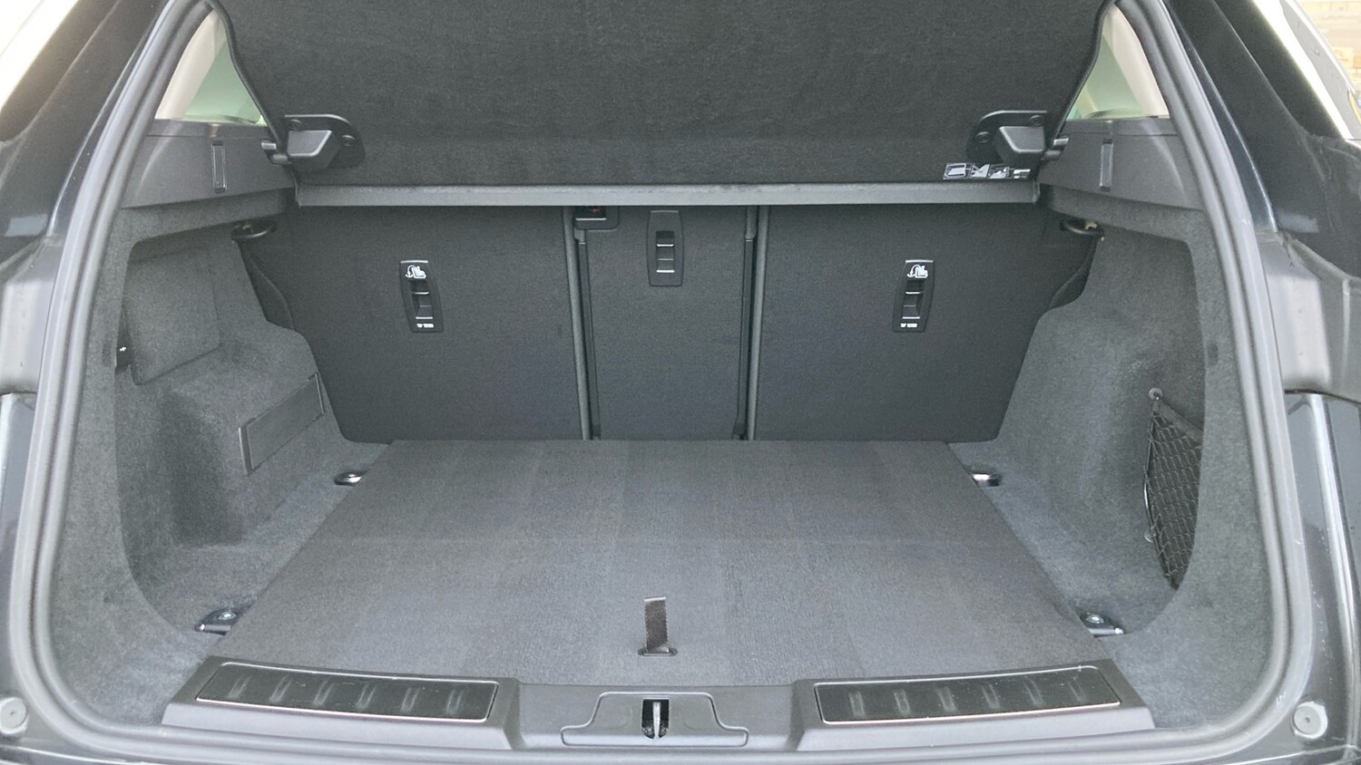 Used Land Rover Range Rover Evoque 2025 for sale - 77528047: Photo 10