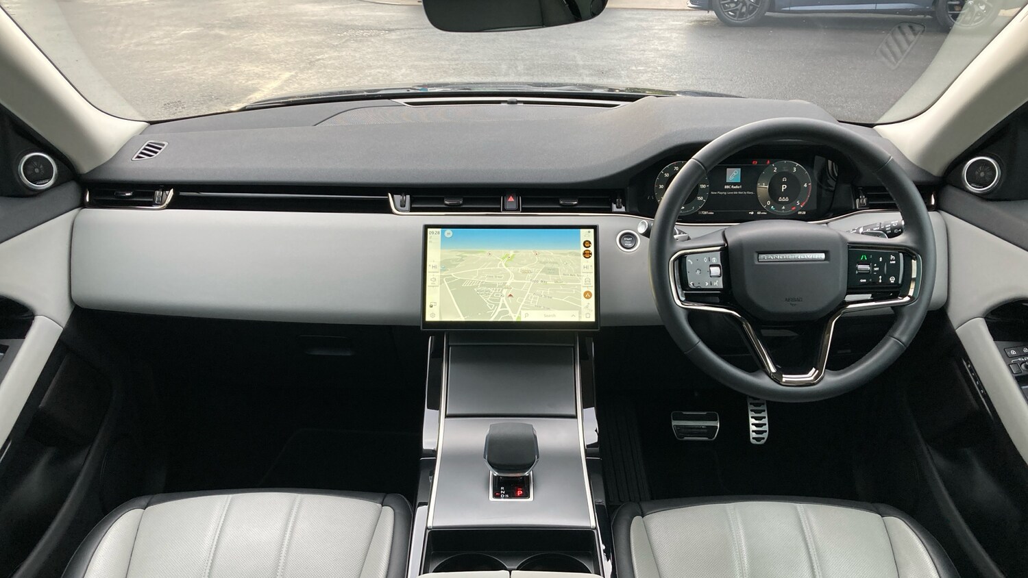 Used Land Rover Range Rover Evoque 2025 for sale - 77528047: Photo 9