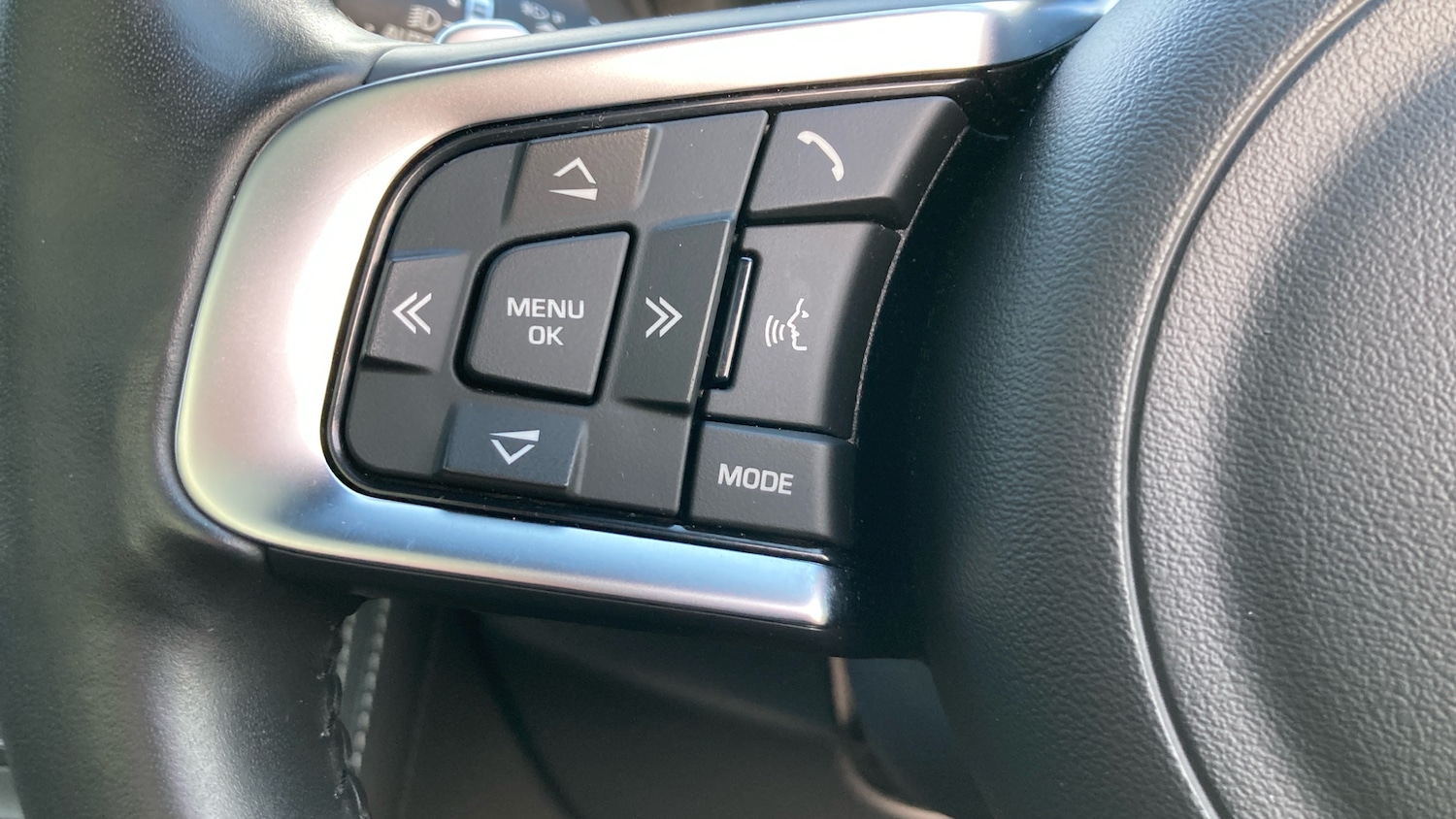 Used Jaguar F-Pace 2020 for sale - 76835360: Photo 43