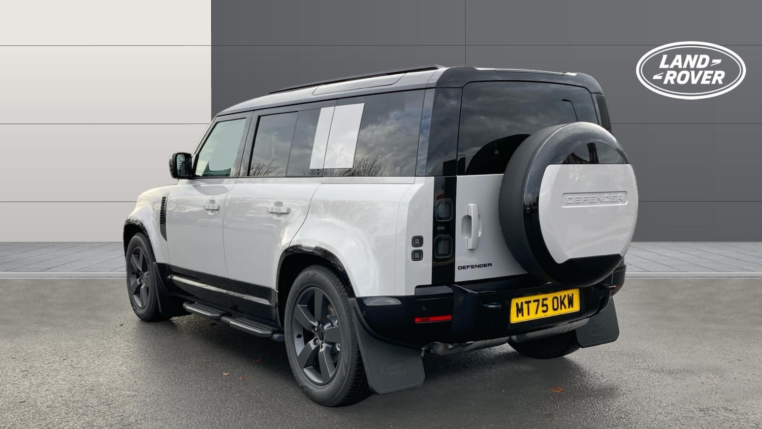 Used Land Rover Defender 2025 for sale - 77285432: Photo 2