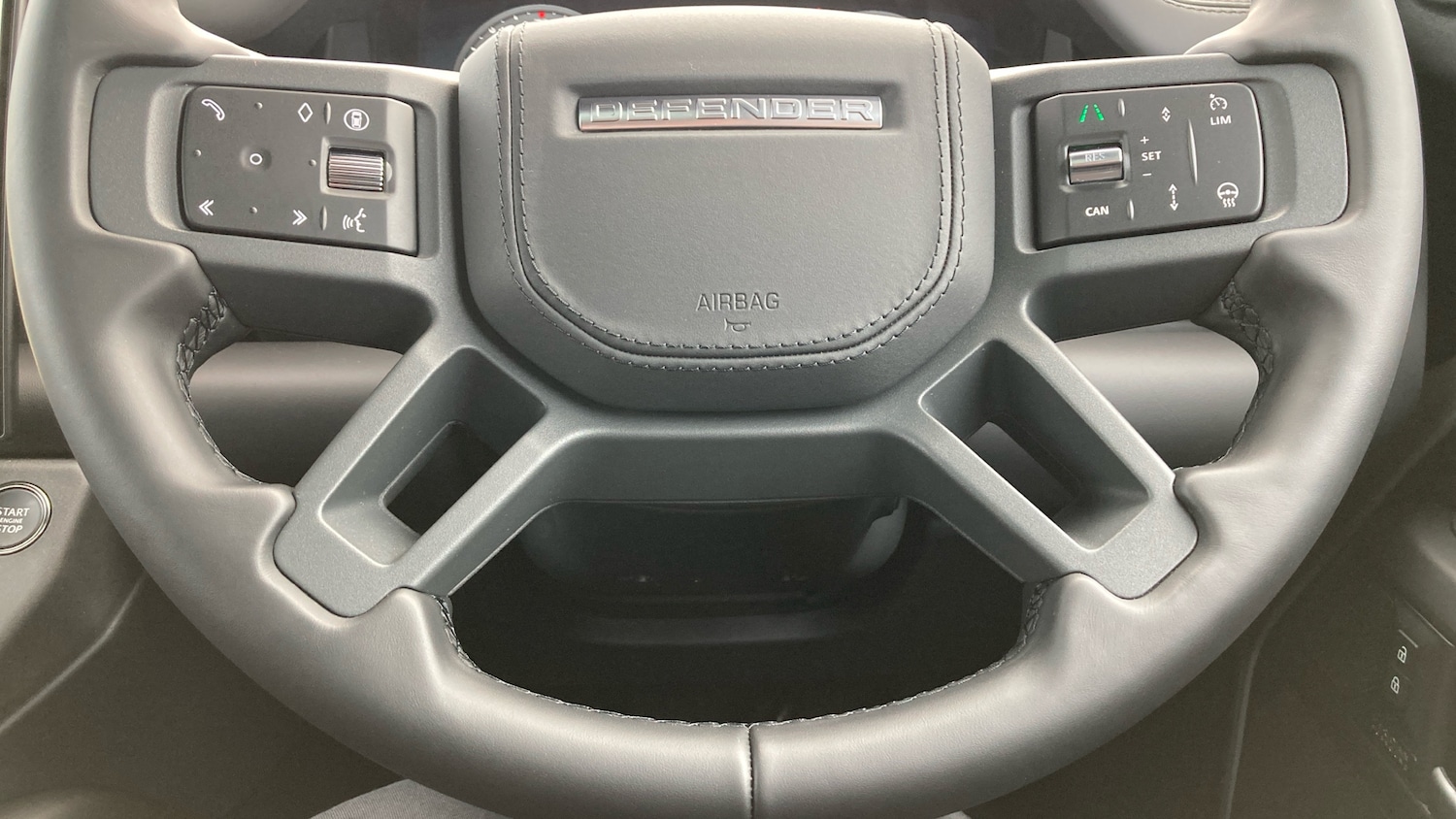 Used Land Rover Defender 2025 for sale - 77285432: Photo 43