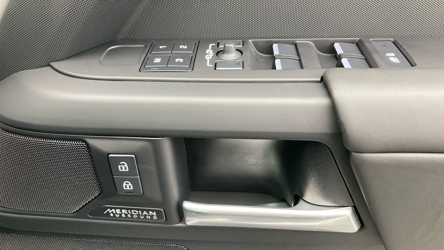 Used Land Rover Defender 2025 for sale - 77285432: Photo 44